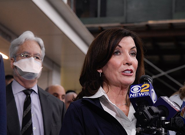 hochul-faces-backlash-from-medical-marijuana-industry-over-new-york’s-cannabis-legalization